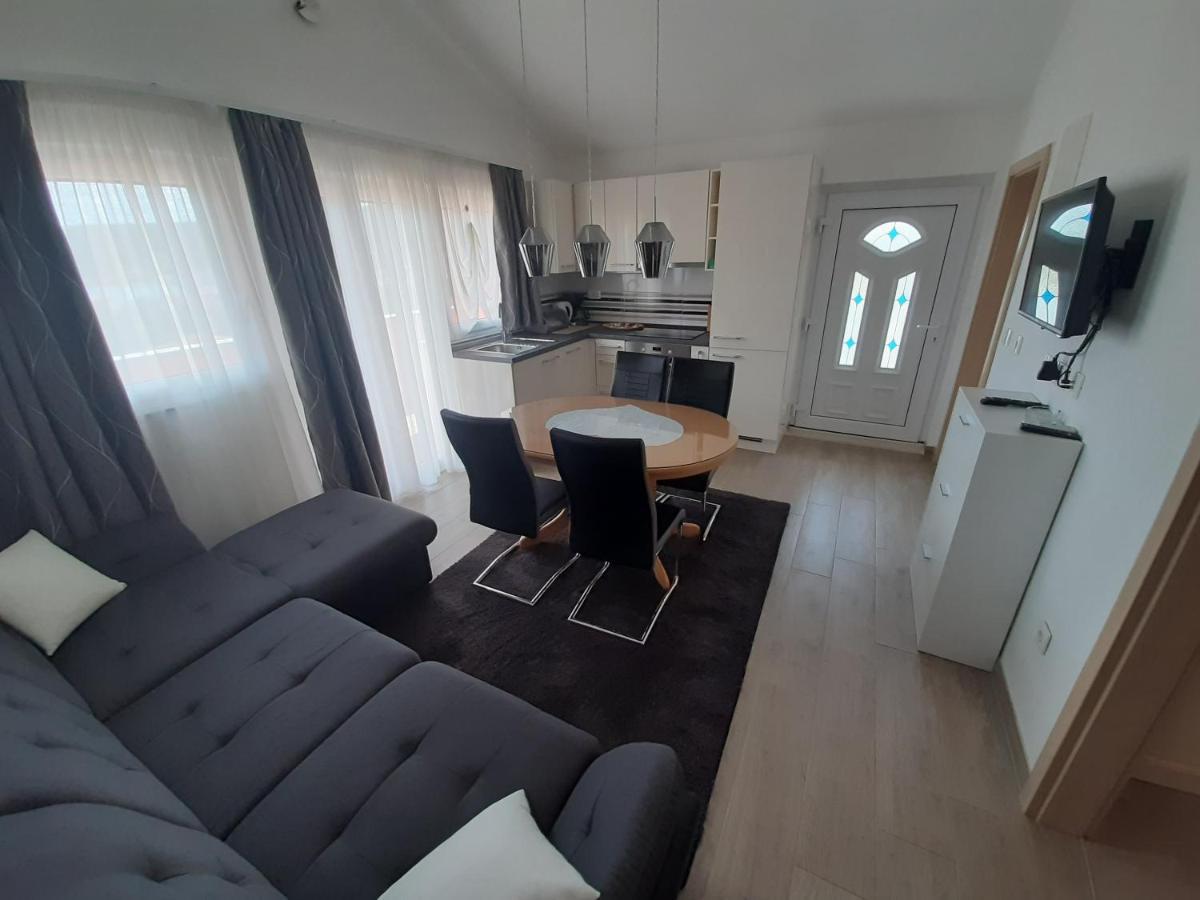 Apartments Diana Vinisce Marina  Habitación foto